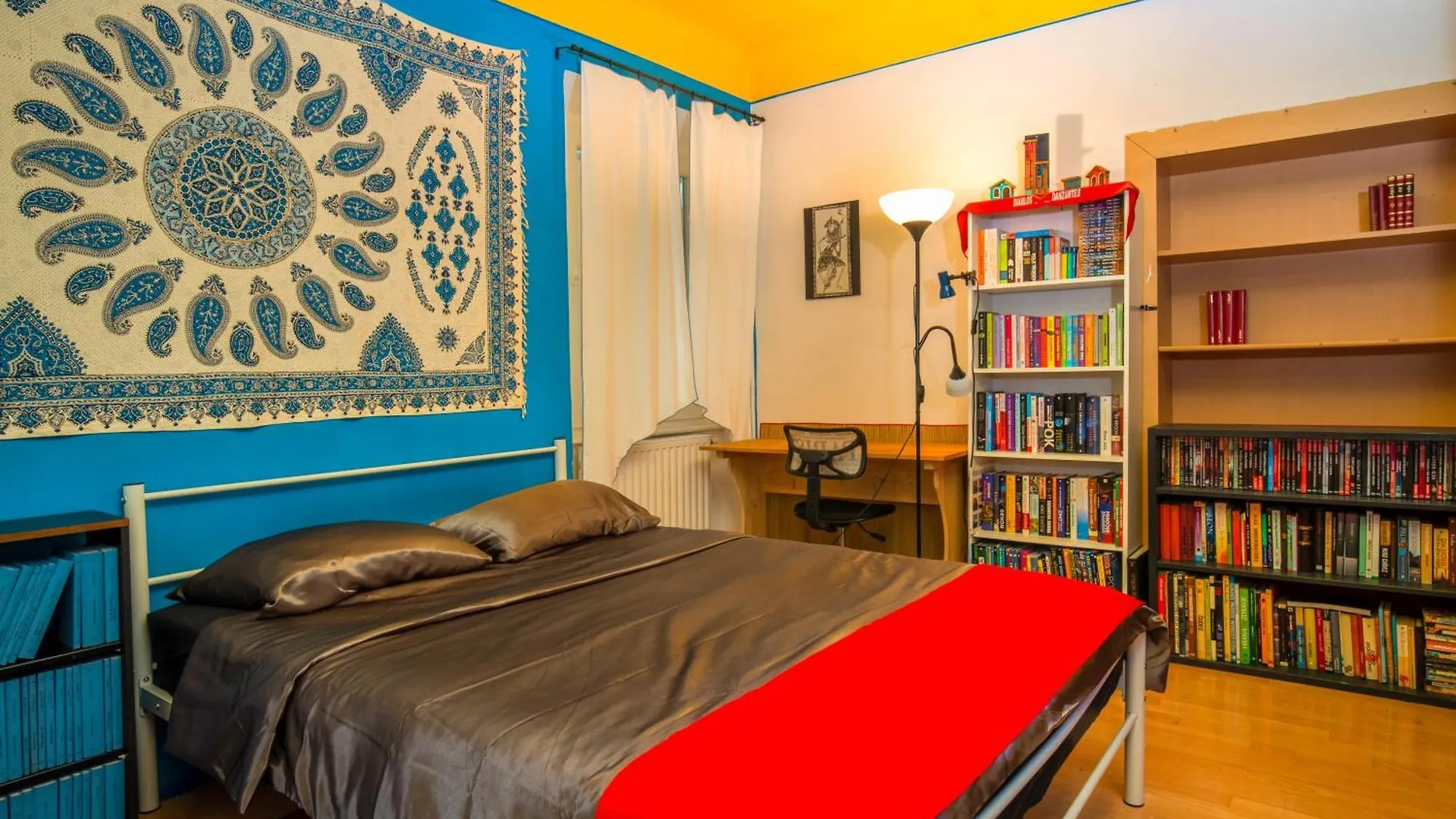 The Book Nest Apartamento Liubliana